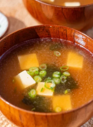 Bowl of easy gluten-free miso soup with green onions and tofu