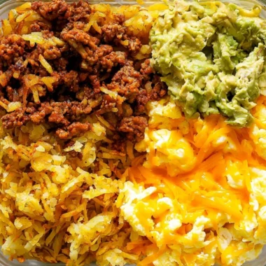 Healthy Breakfast Burrito Bowl - quick and easy meal prep option