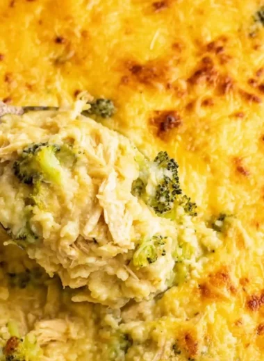 Broccoli, rice, cheese, and chicken casserole dish